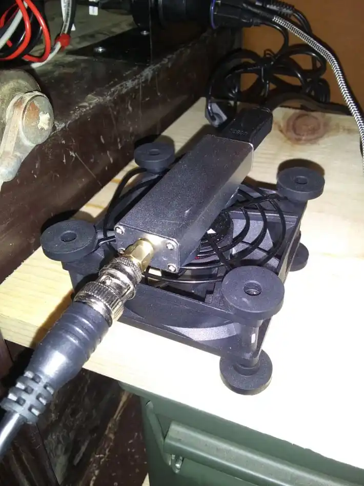 rtl-sdr dongle